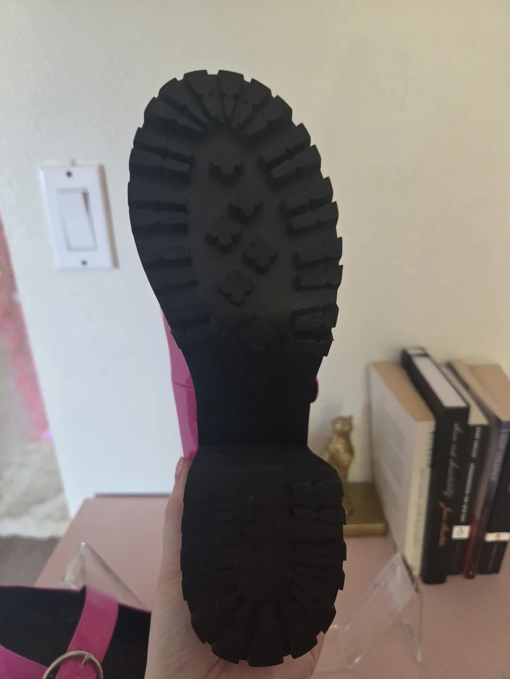 Dolls Kill vibrant patent